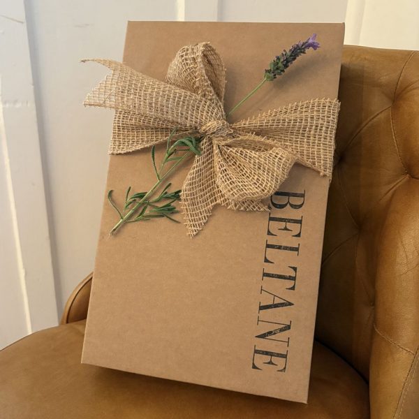 gift-box-2025img_0771-1763419217948